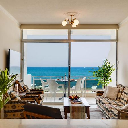 Makenzy Sandy Beachfront Paradise Ларнака Екстер'єр фото